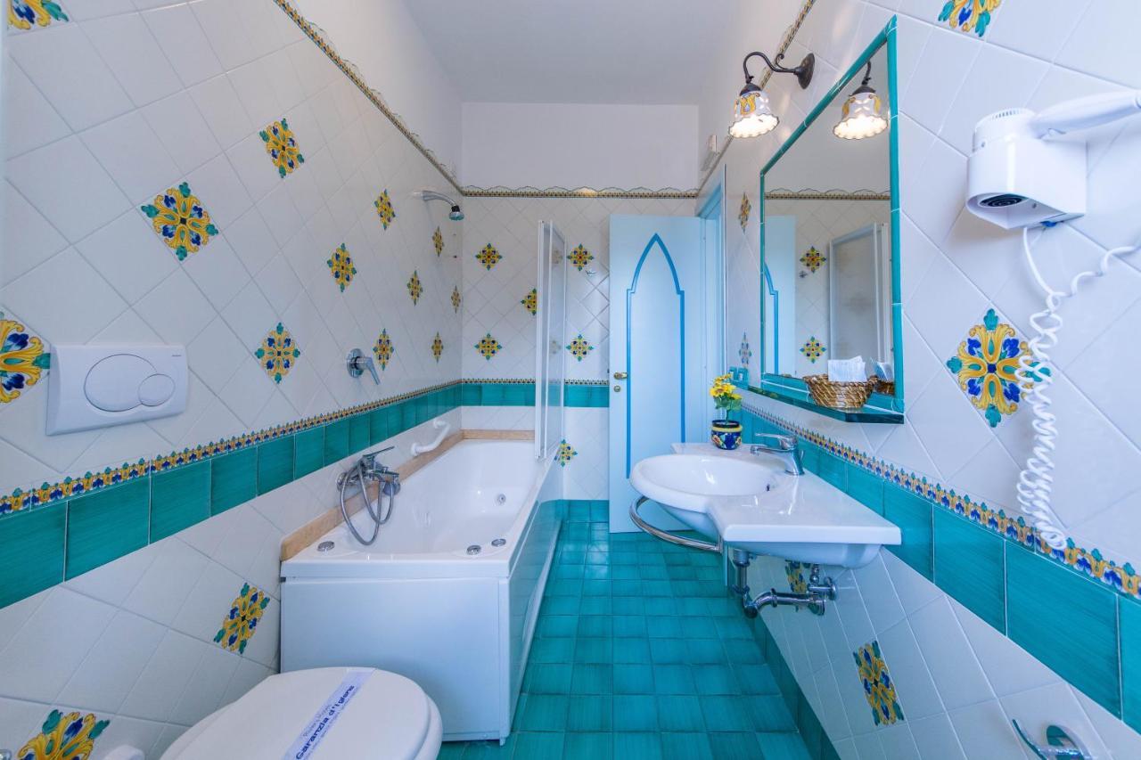Hotel Riviera 3*