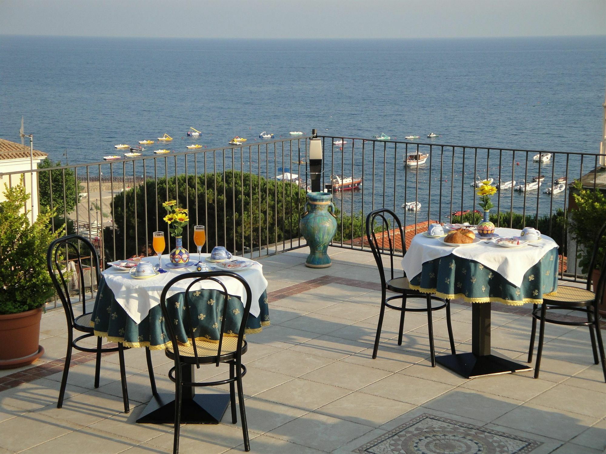 Hotel Riviera 3*