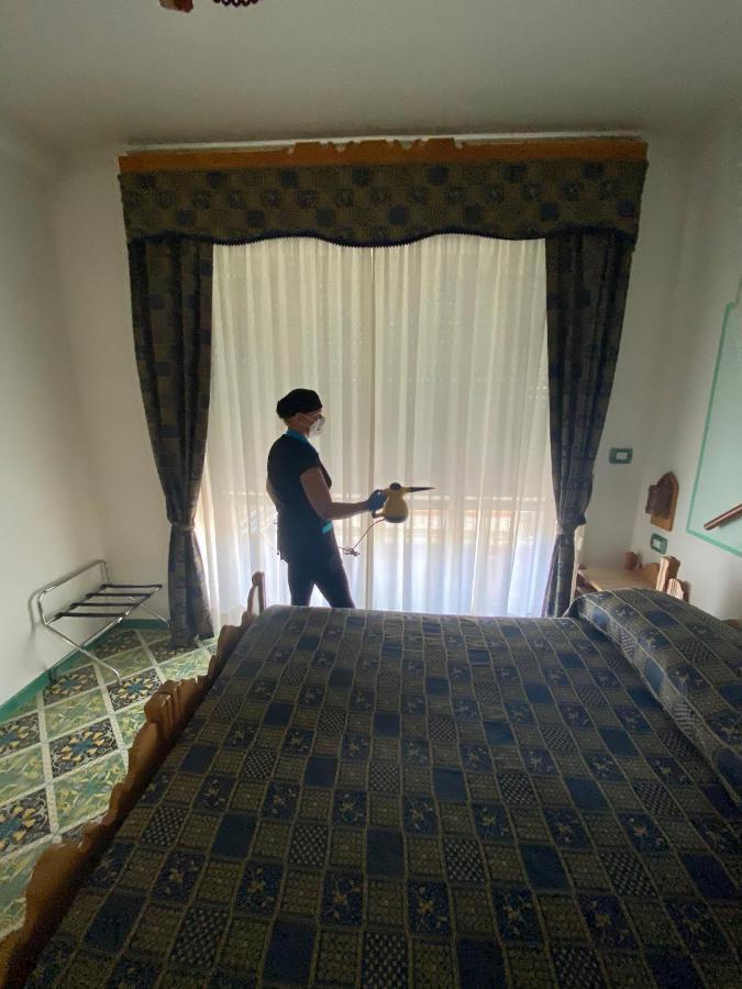 Riviera 3*