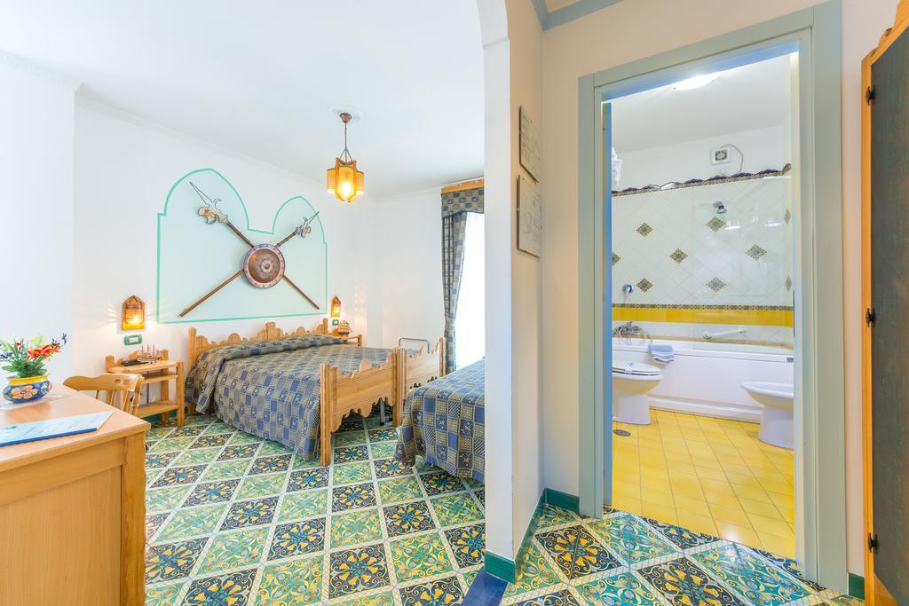 Hotel Riviera 3*