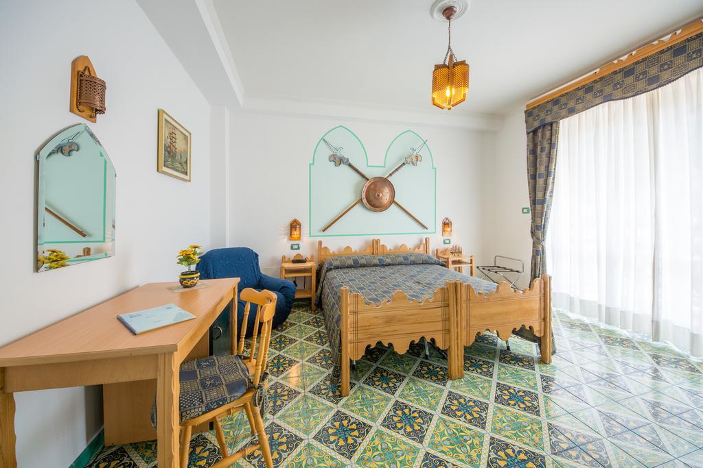 Riviera Hotel 3*