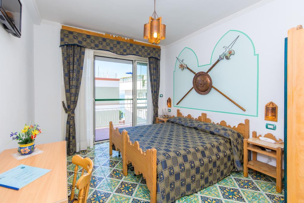 Riviera 3*